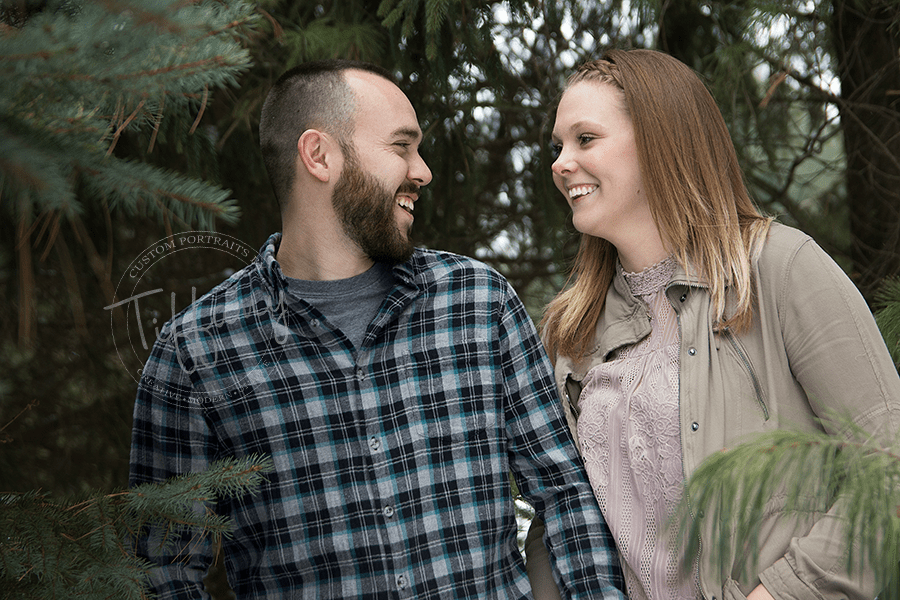 Fort Wayne Indiana Photographer Photography Portraits Pictures Engagement Couple Family