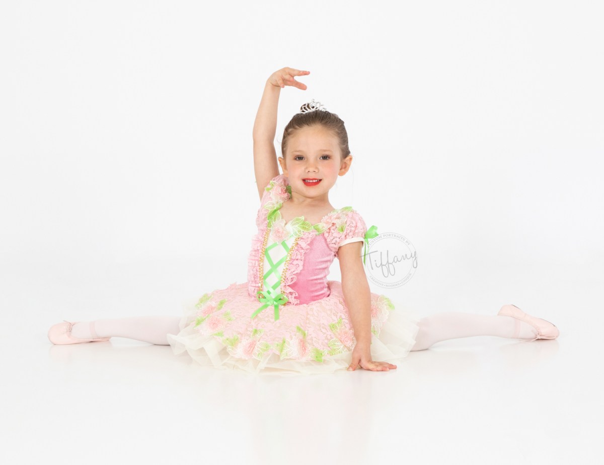 Cincinnati Ohio Photographer Photography Portraits Pictures Athlete Dancer Dance Studio