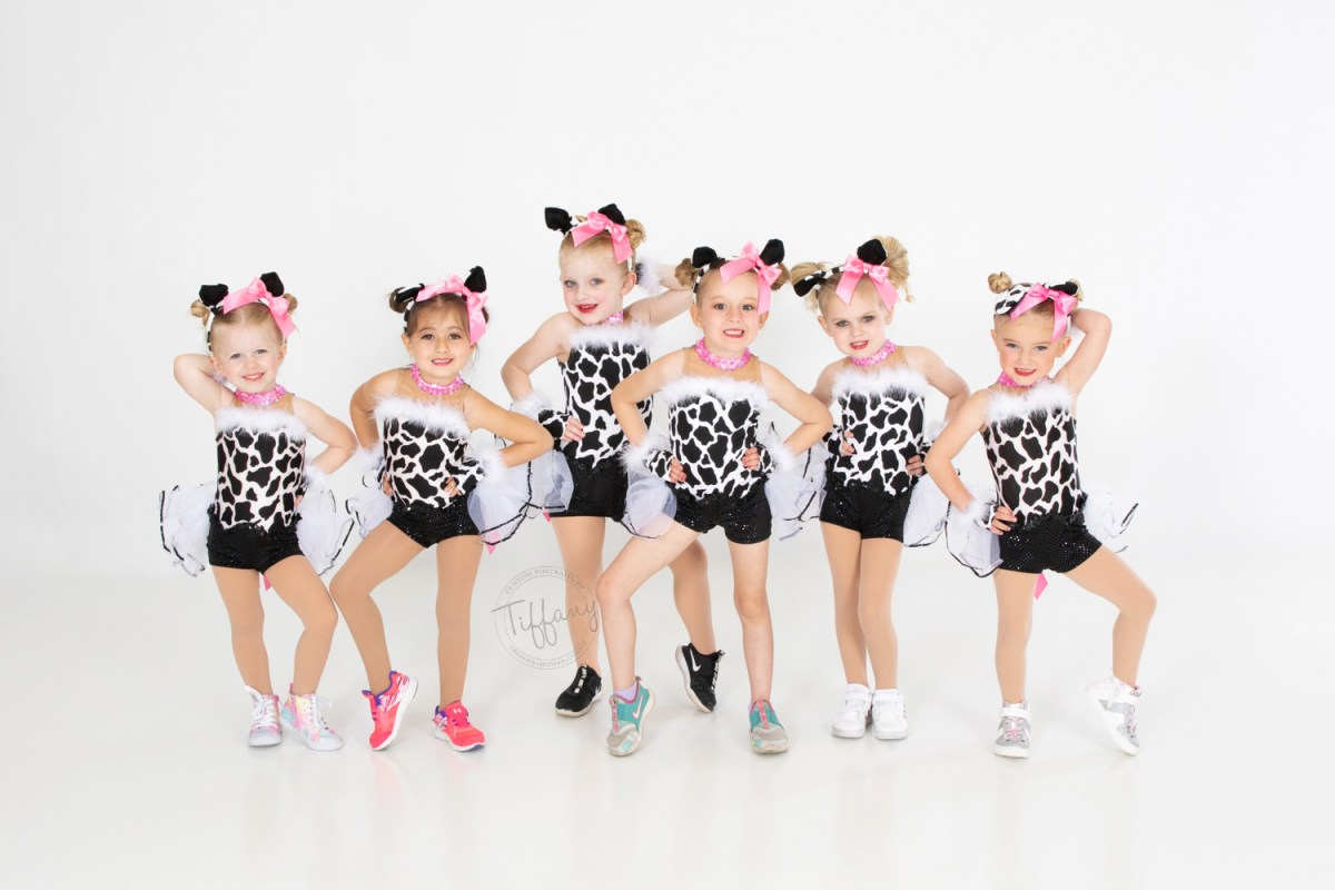 Cincinnati Ohio Sports Senior Photographer Photography Portraits Pictures Athlete Dancer Dance Studio