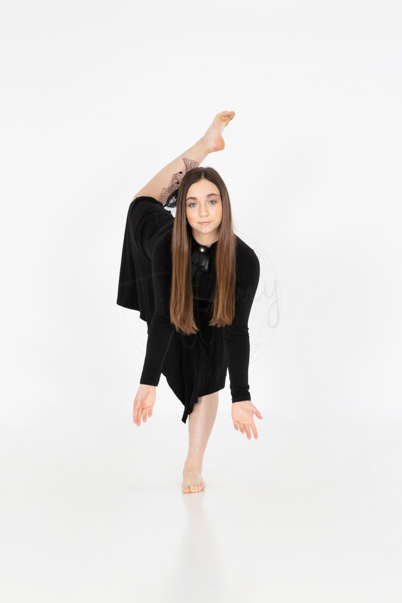 Cincinnati Ohio Photographer Photography Portraits Pictures Athlete Dancer Dance Studio