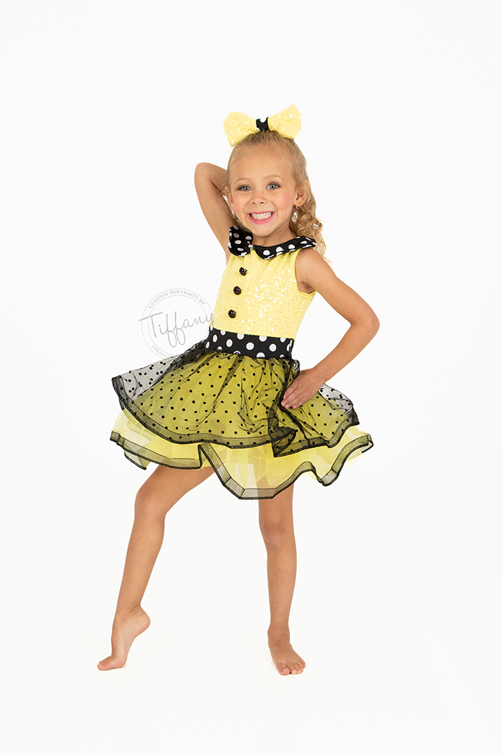 Cincinnati Ohio Sports Senior Photographer Photography Portraits Pictures Athlete Dancer Dance Studio