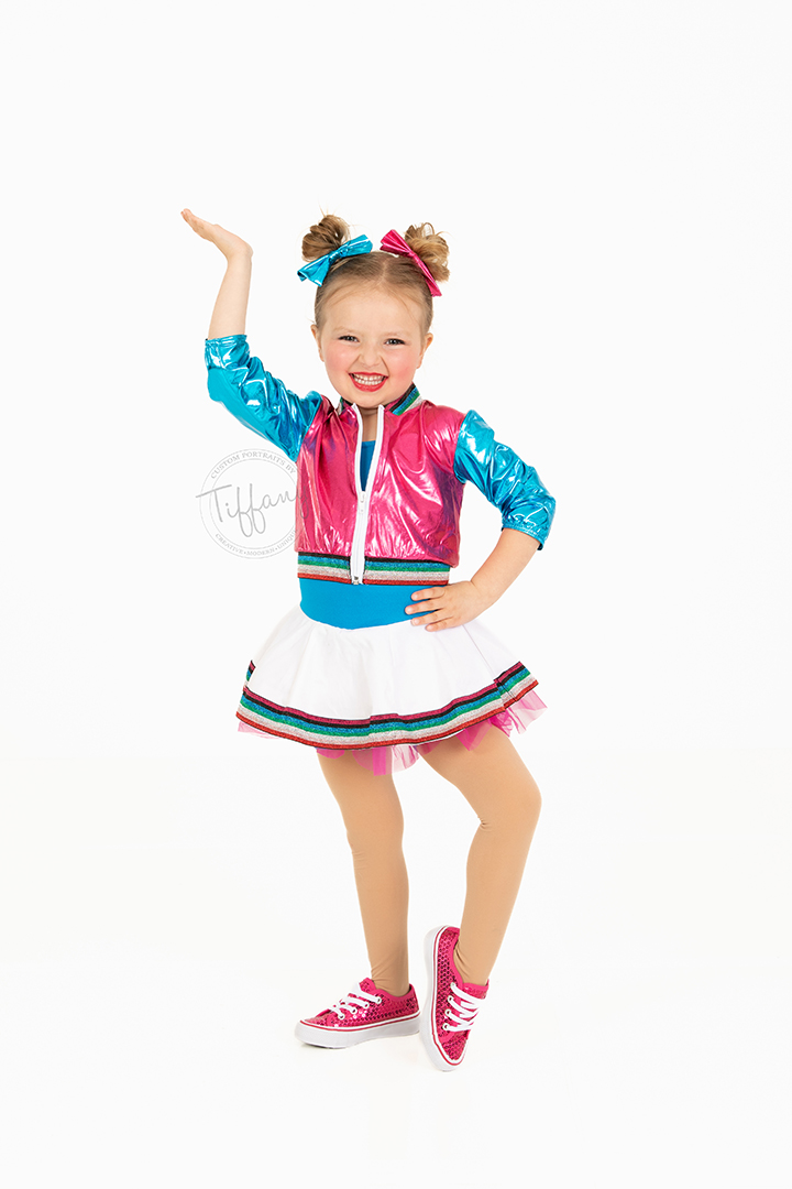 Cincinnati Ohio Sports Senior Photographer Photography Portraits Pictures Athlete Dancer Dance Studio