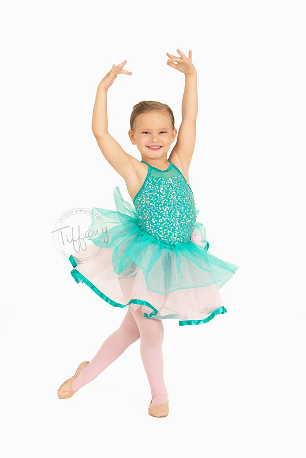 Cincinnati Ohio Sports Senior Photographer Photography Portraits Pictures Athlete Dancer Dance Studio