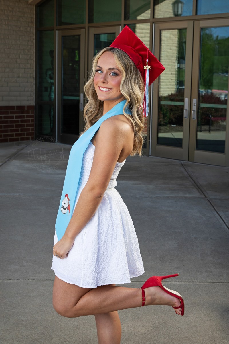 Cincinnati Ohio High School Senior Photographer Photography Portraits Pictures Photo Shoot